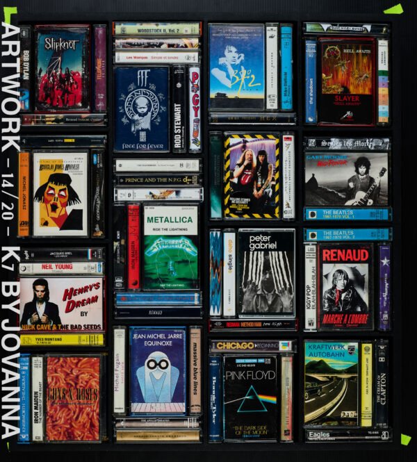 ARTWORK SERIE K7 TAPE - NUM 14 / 20 / OEUVRE DE 49 X 55 CM ENCADRÉE / TARIF TAXES COMPRISES DONT 20% DE TVA EN FRANCE / 5.5% EN EUROPE / TARIF NET POUR LES PAYS HORS C.E.E ( EUROPE )