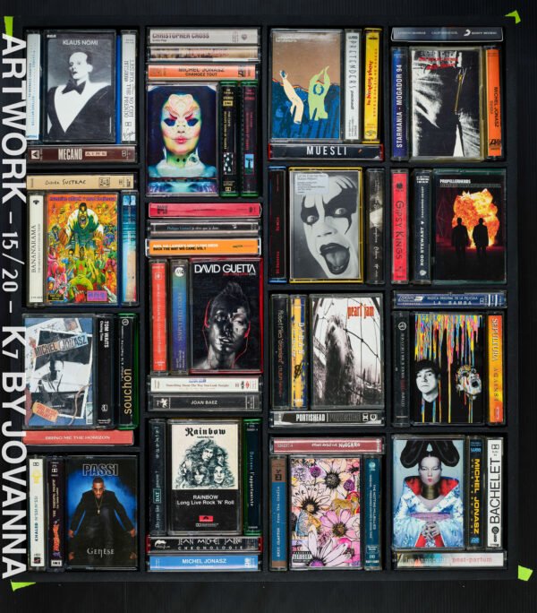 ARTWORK SERIE K7 TAPE - NUM 15 / 20 / OEUVRE DE 49 X 55 CM  ENCADRÉE / TARIF TAXES COMPRISES DONT 20% DE TVA EN FRANCE / 5.5% EN EUROPE / TARIF NET POUR LES PAYS HORS C.E.E ( EUROPE )